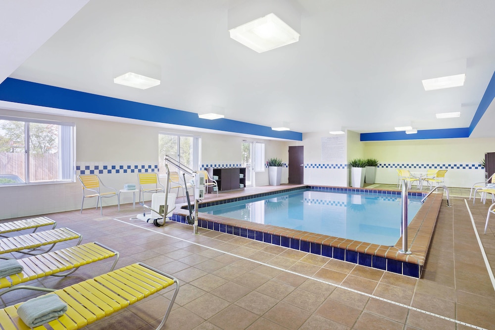 Fairfield Inn Suites By Marriott Chicago Southeast Hammond 6/39