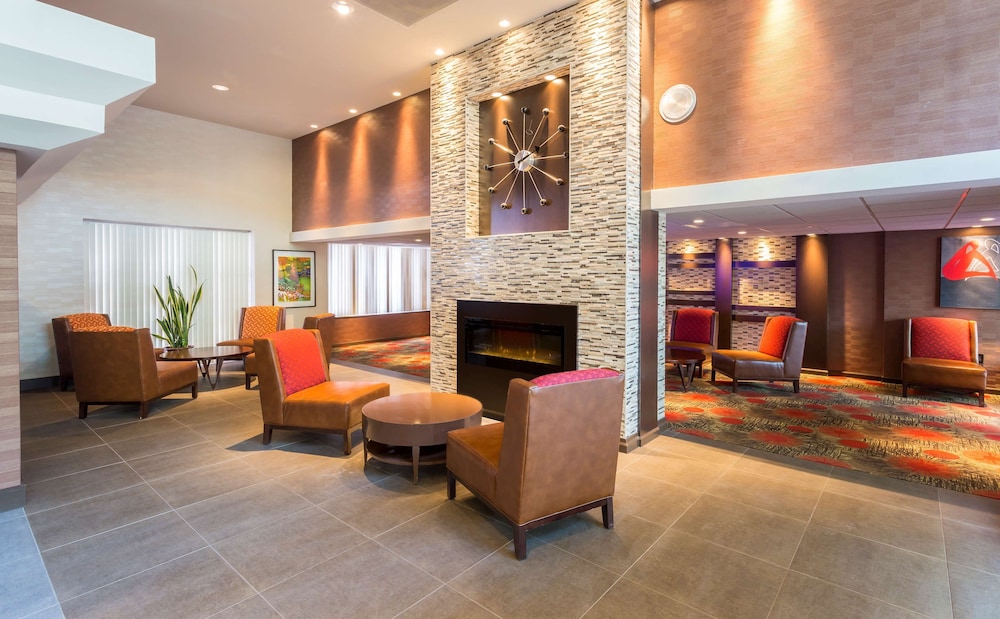 Embassy Suites by Hilton Piscataway Somerset 40/59