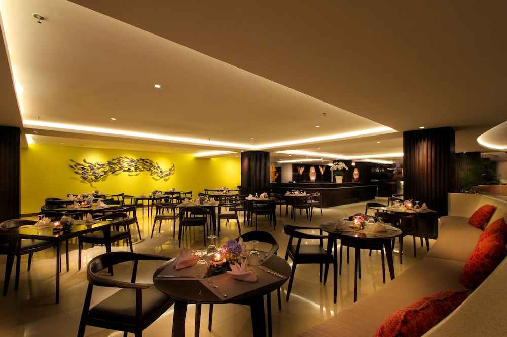 b Hotel Bali & Spa 51/73