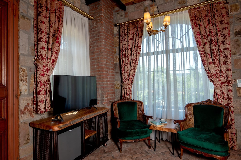 WINEPORT LODGE AGVA 60/84