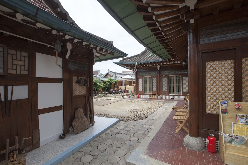 The Hanok 7/100
