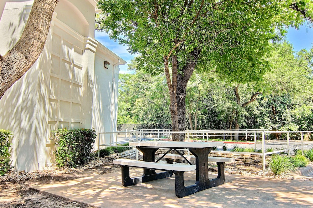 Studio 6 Extended Stay - Austin, TX - Northwest 38/49