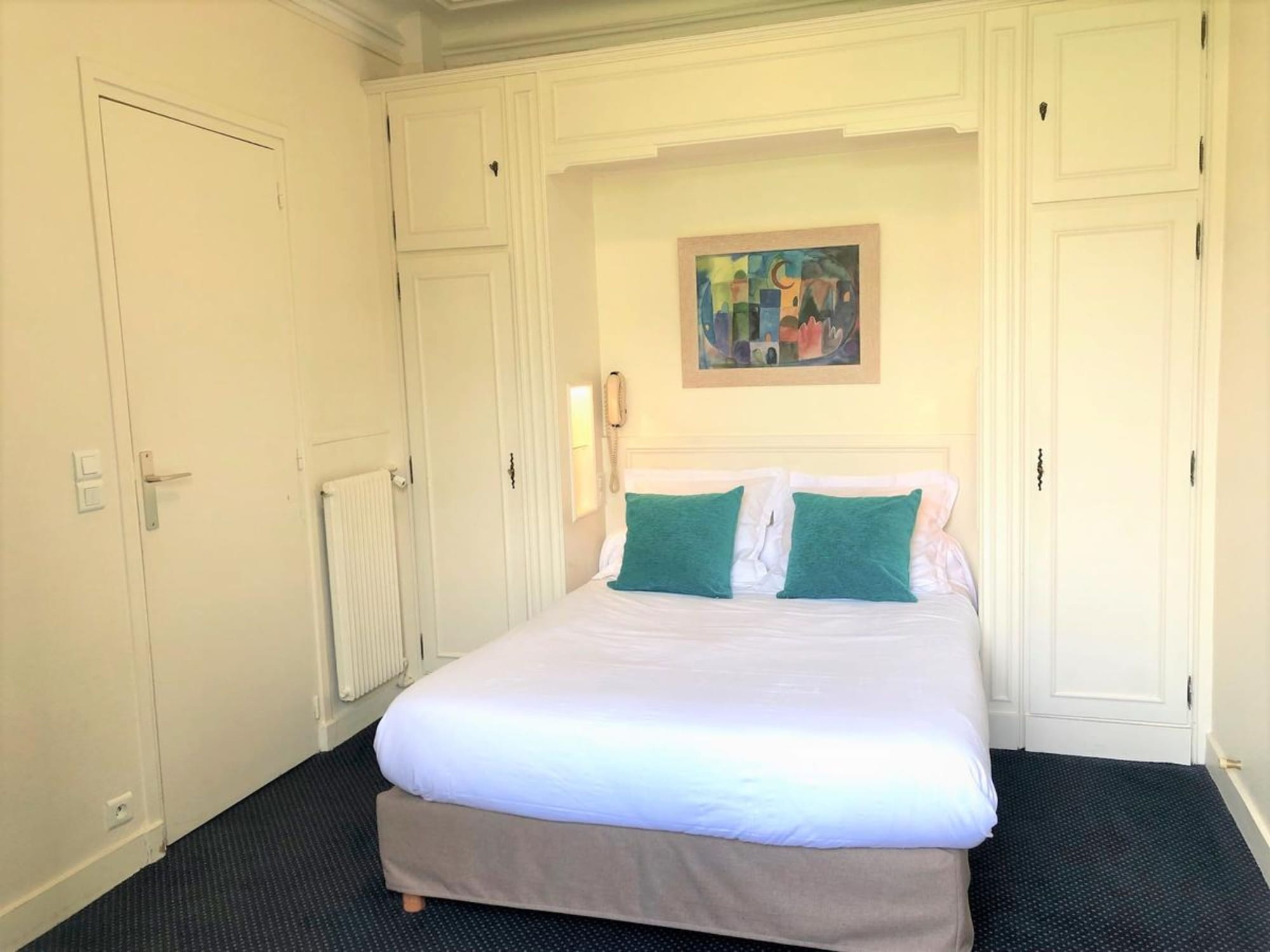 غرفة سوبيريور بسرير مزدوج، HOTEL DE SUEZ 2/6
