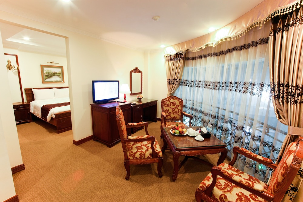 EDEN HOTEL 16/32