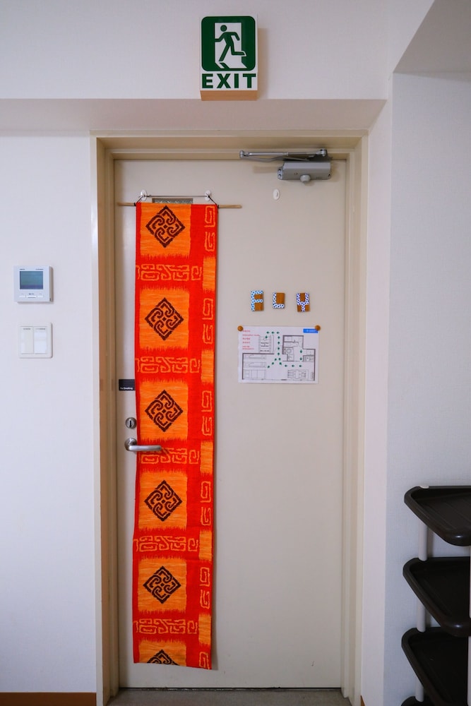 Rooms 27/50