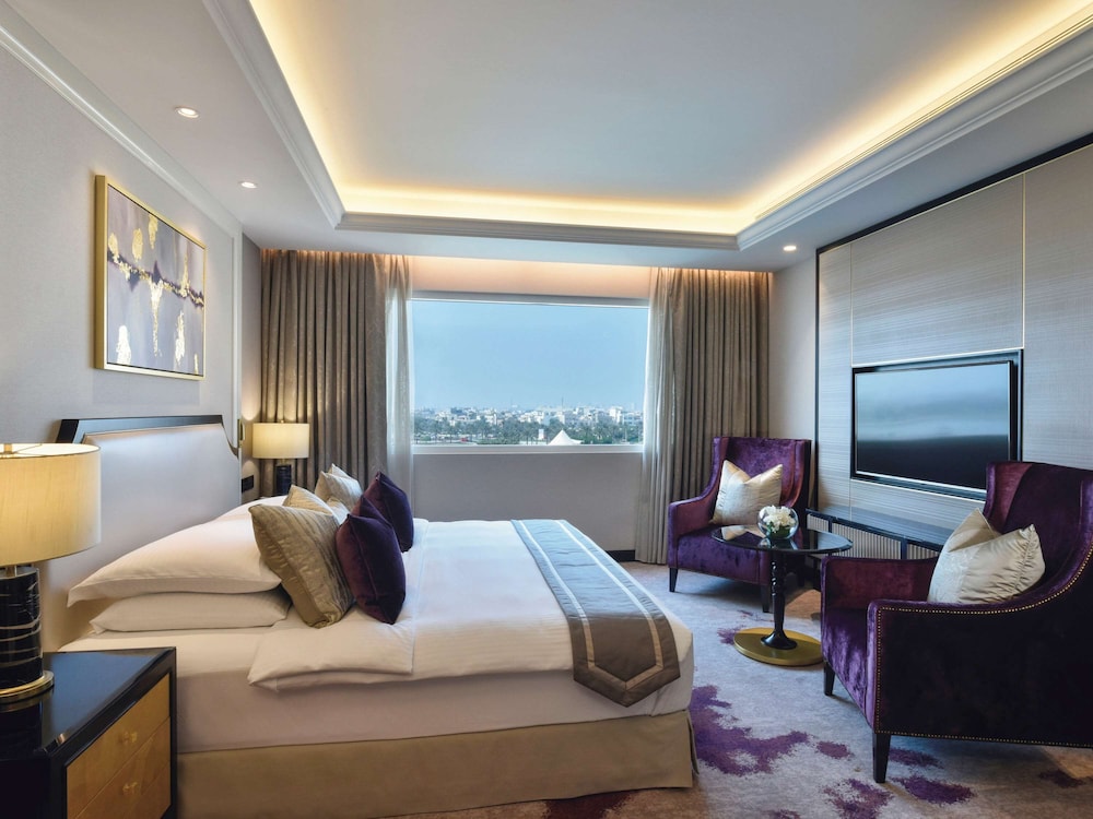MOVENPICK HOTEL BAHRAIN 51/72