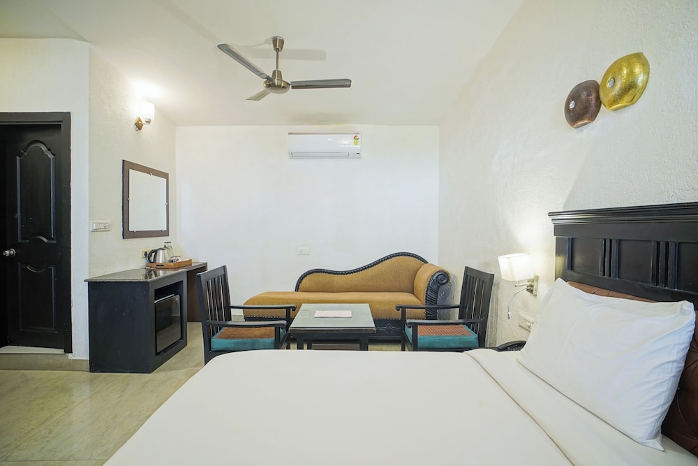 Hotel Ishan A Riverside Retreat 8/15