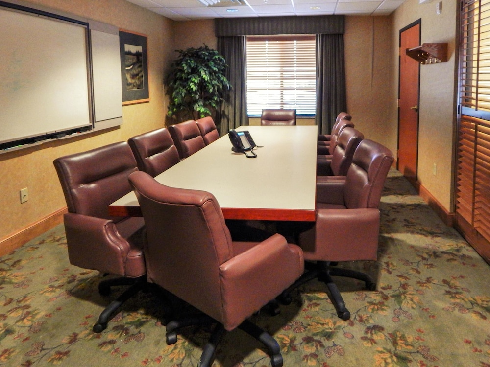 Comfort Inn Suites Sheridan 22/25