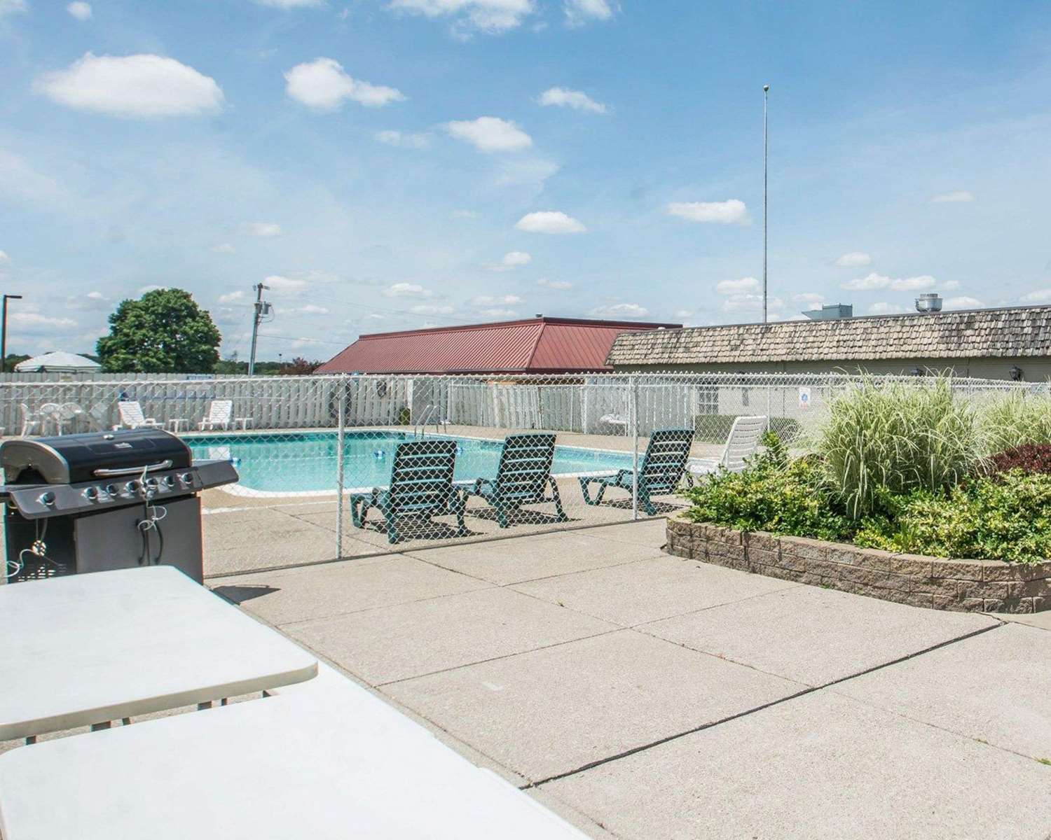 Quality Inn Geneseo 5/33
