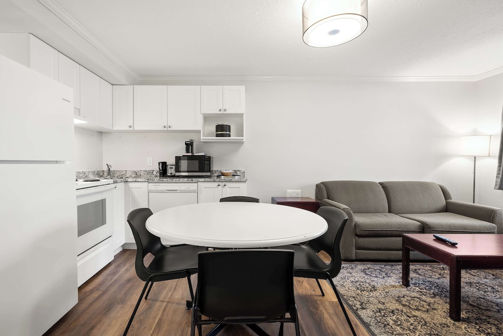 Surestay By Best Western Rossland Red Mountain 35/48