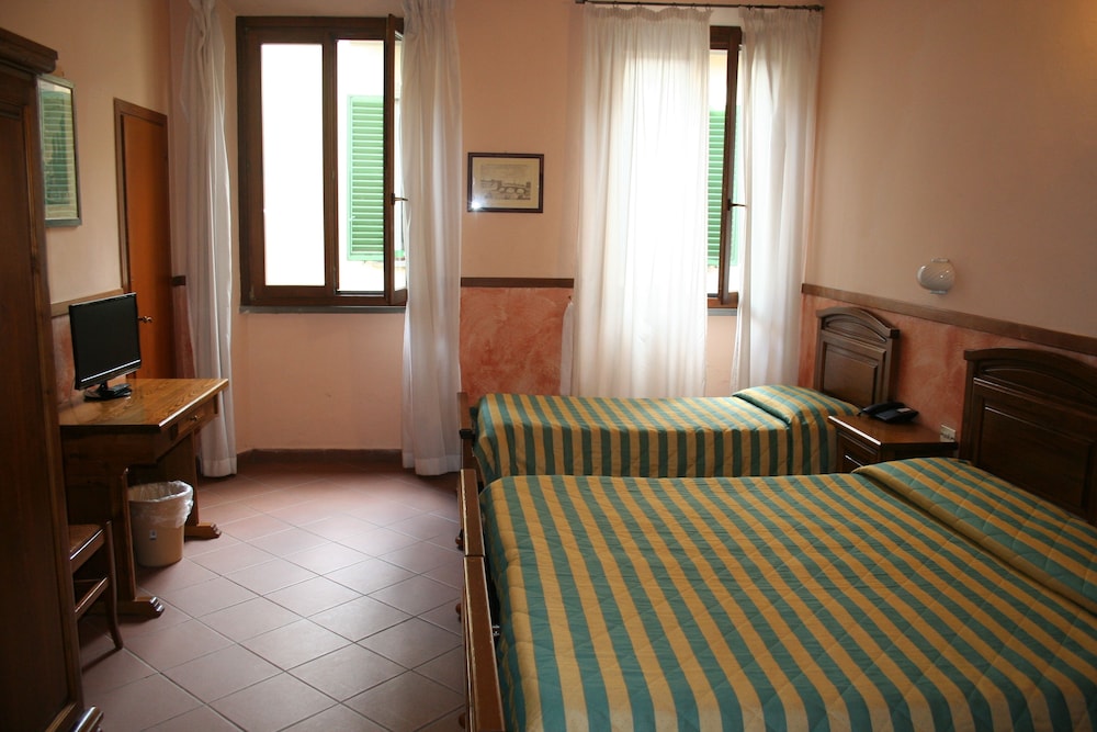Hotel Monica 6/43