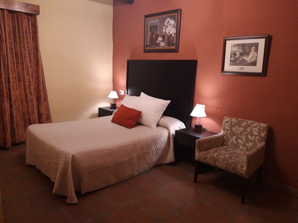 Hotel Hospederia Las Buitreras 31/70