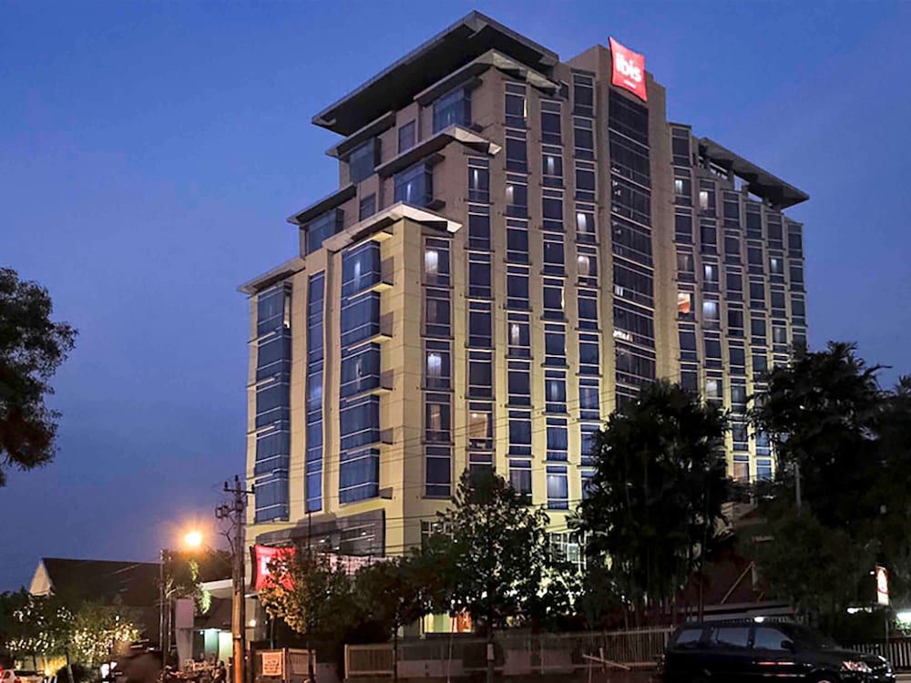 IBIS SEMARANG SIMPANG LIMA 4/23