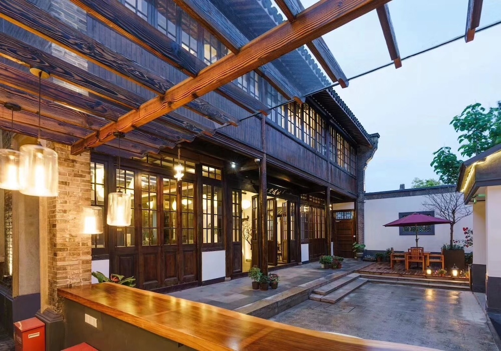 Yi Garden Cultural Hotel Disney Branch 8/50