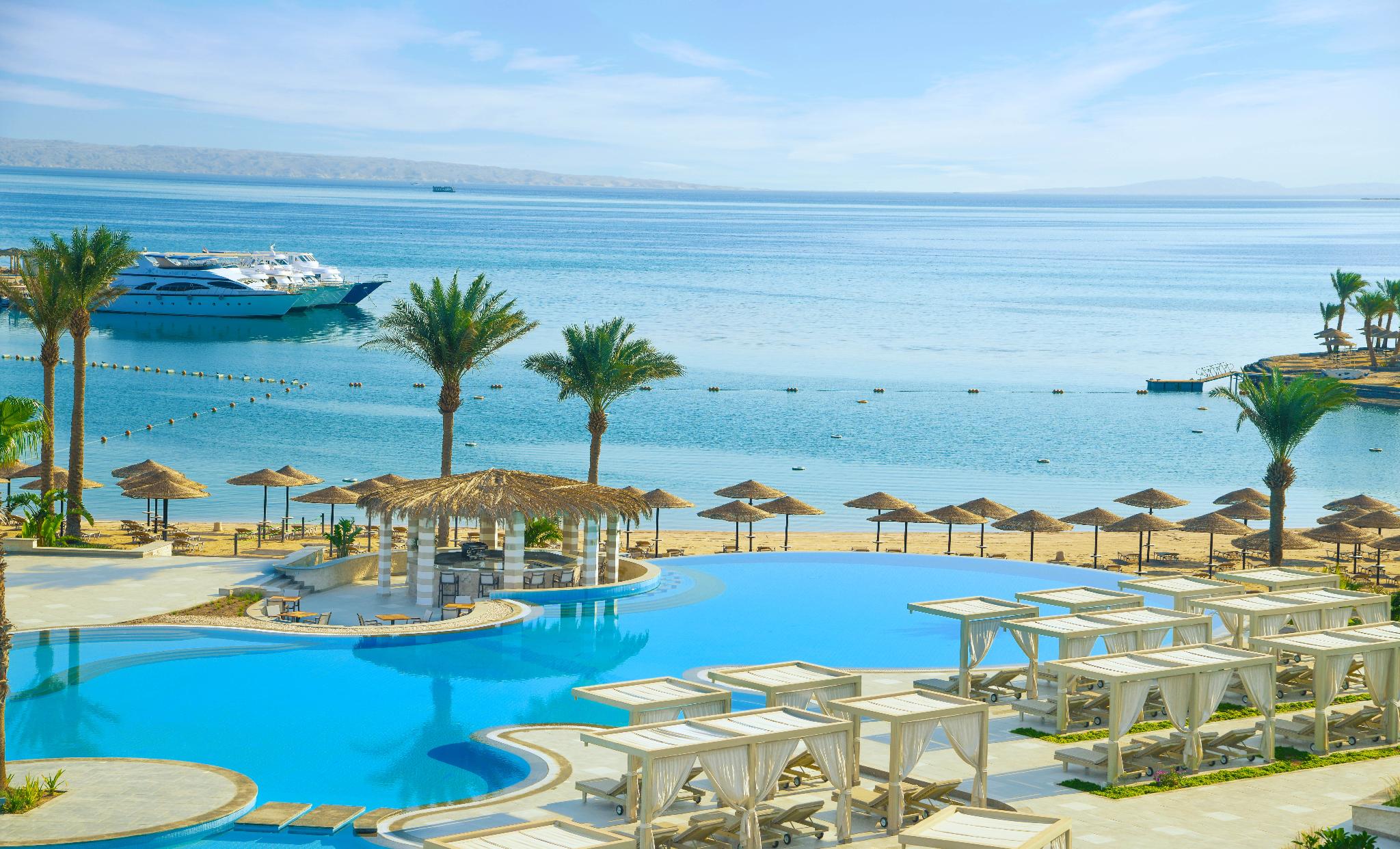 SUPERIOR POOL VIEW