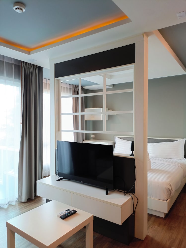 Wisdom Hotel and Residence 26/50