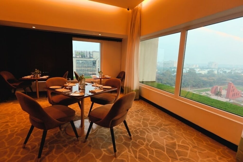 The Park New Delhi 47/77
