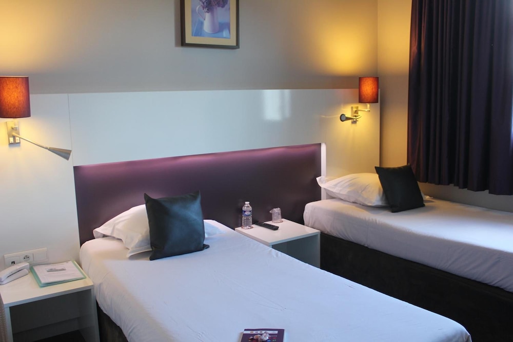 Hotel the Originals Nantes Est Novella 13/58