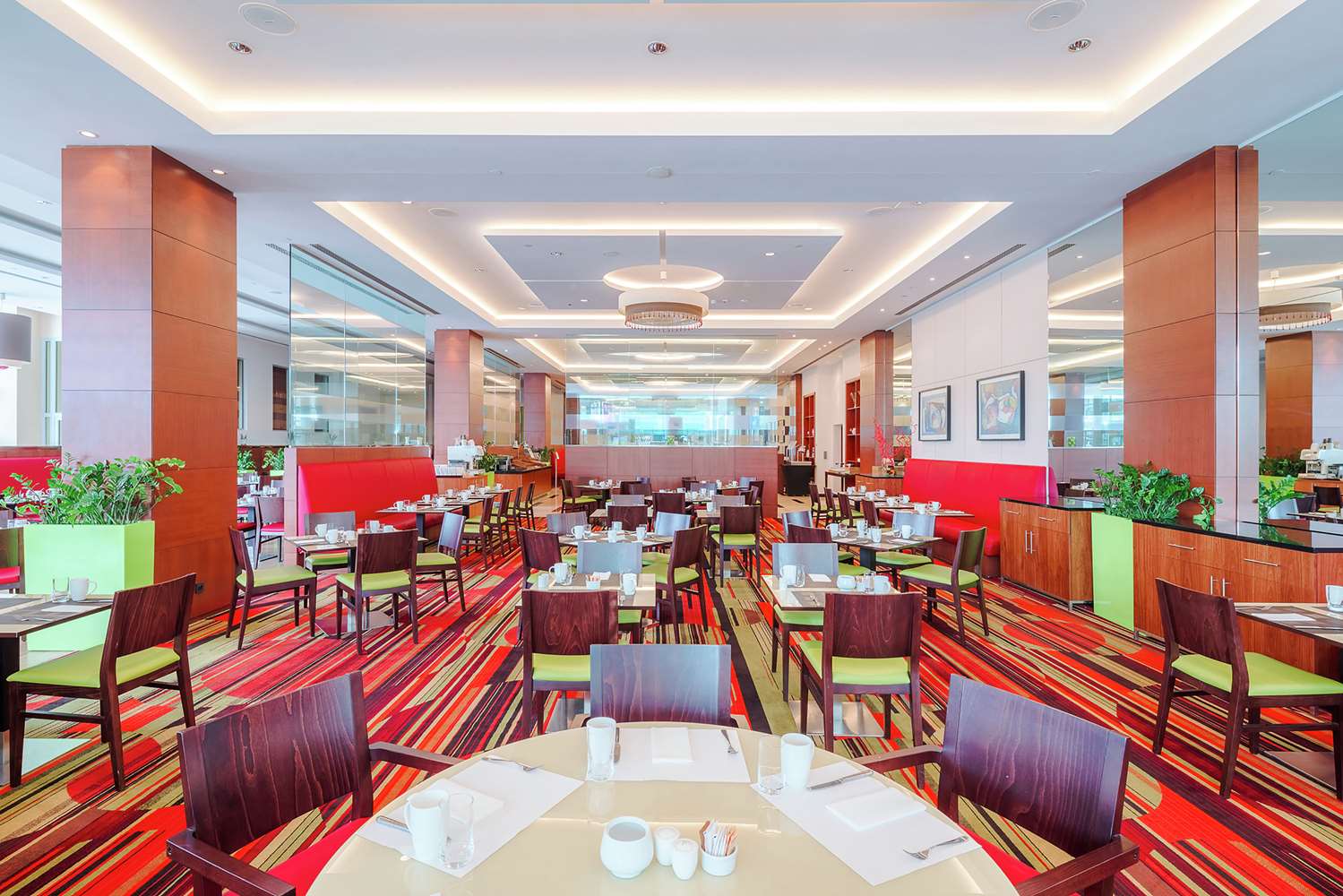 restaurant cafeteria