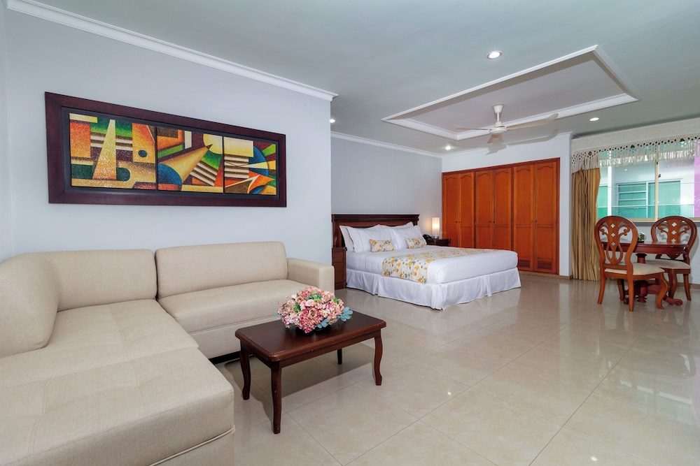 Hotel Costa Bonita 50/61