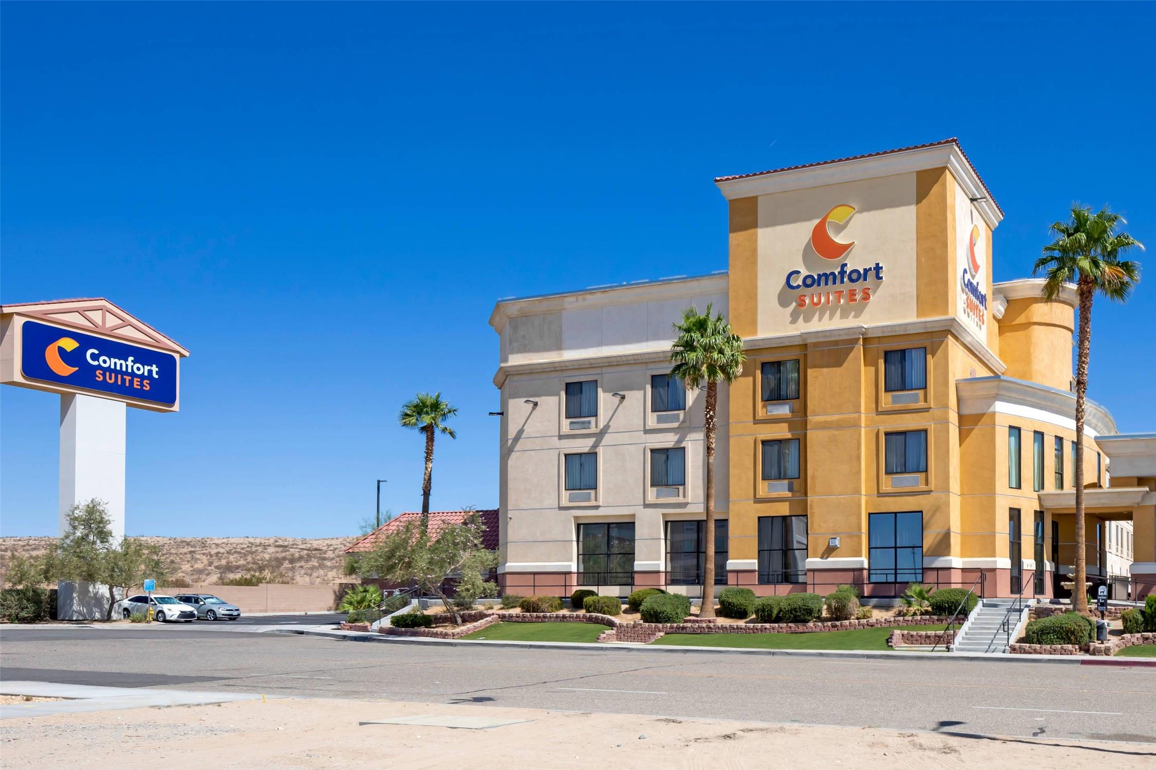 Comfort Suites Barstow Near I-15 4/51