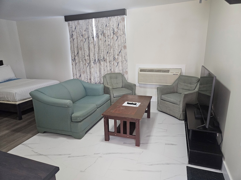 Leelas Villa Inn Flesherton 20/28