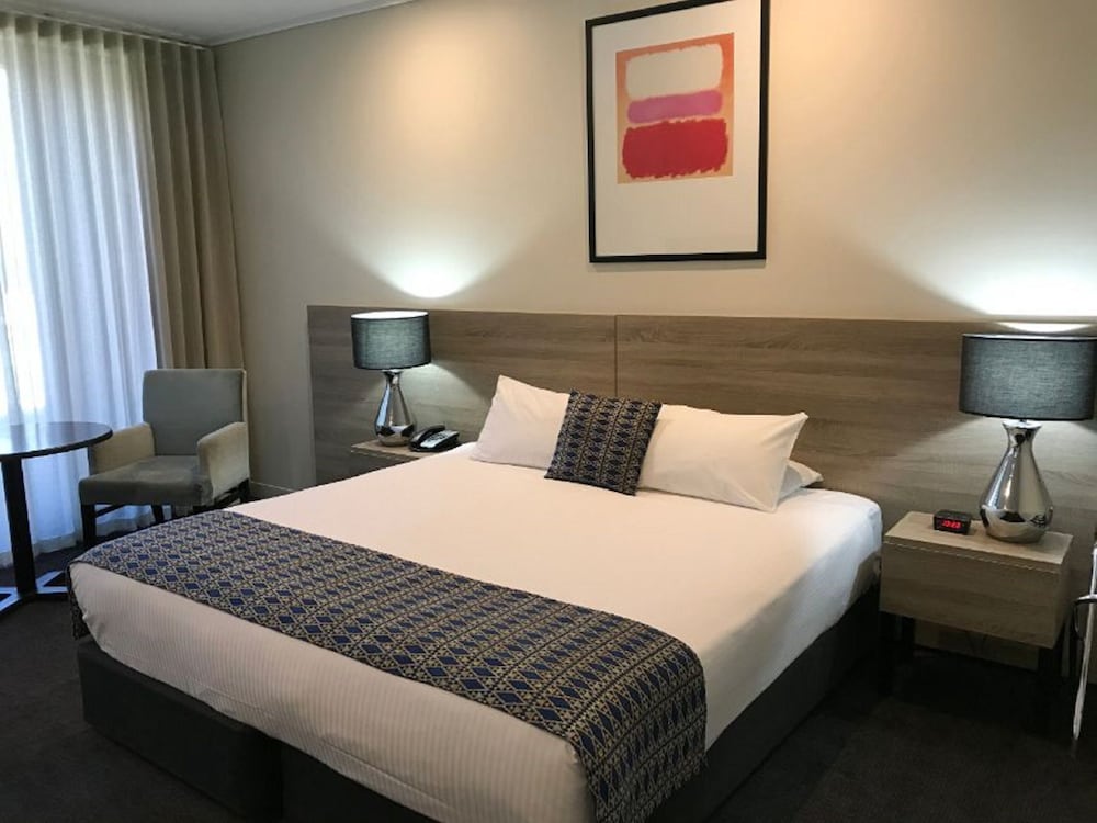 The Dingley Hotel 22/61