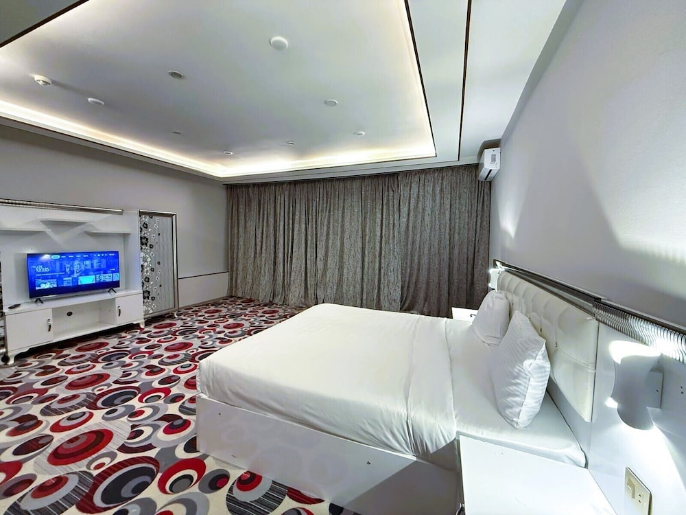 Junior Suite, City View