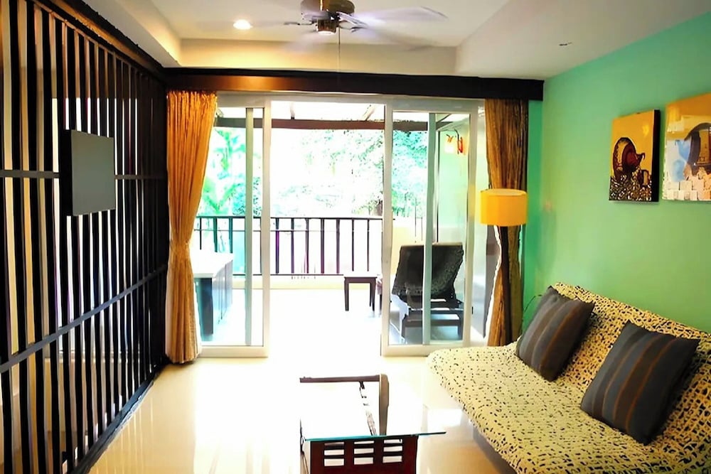 The Haleeva Aonang 26/43