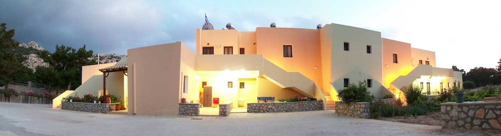 Miraluna Hotel in KARPATHOS