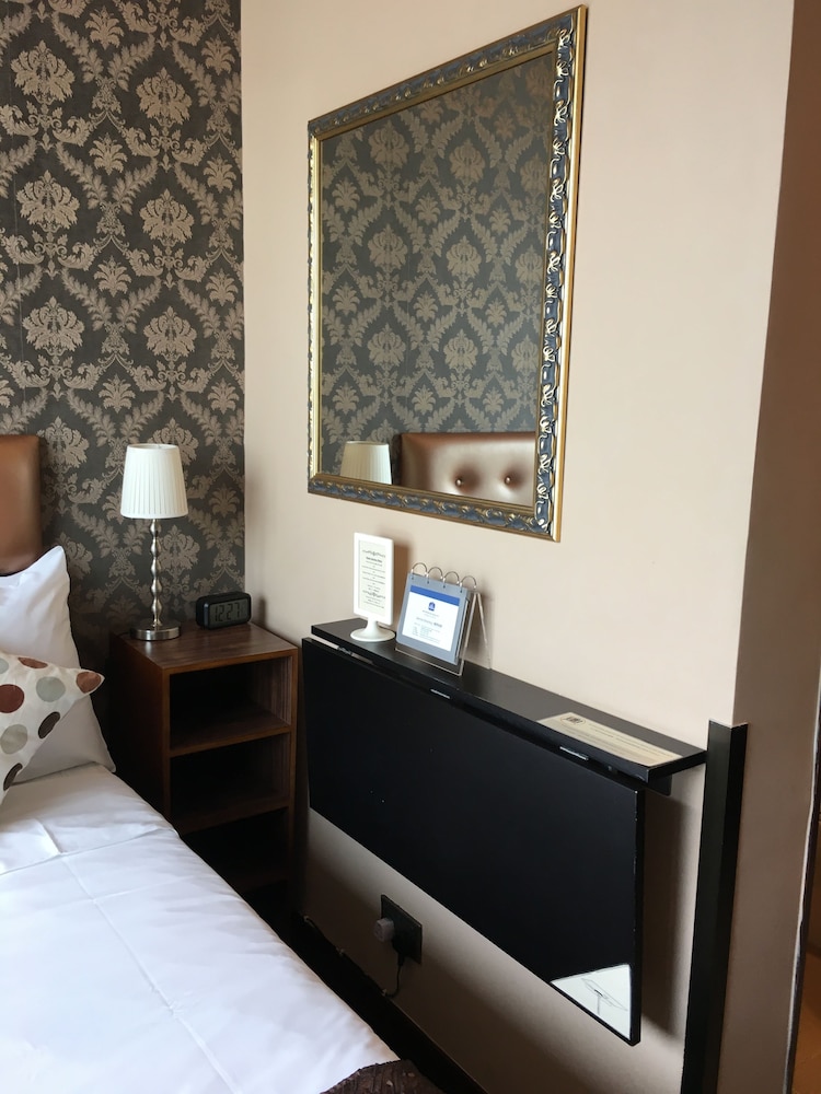 Ramada by Wyndham Hong Kong Harbour View 24/42