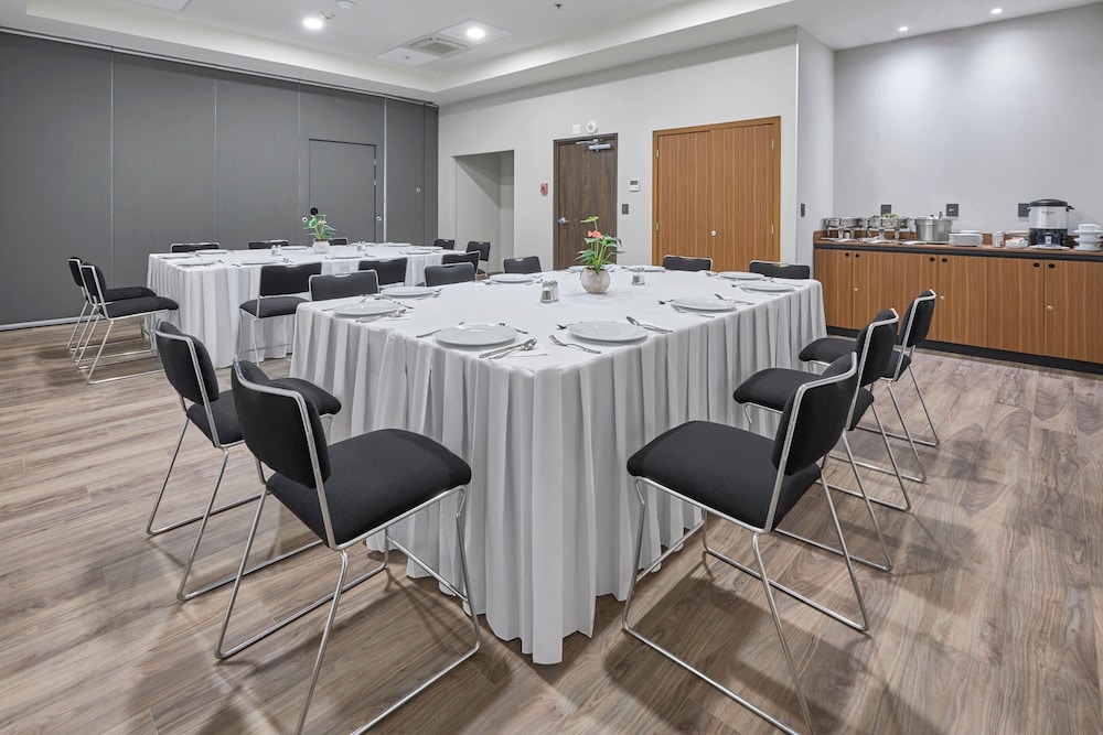 City Express Plus by Marriott Mazatlan 58/64