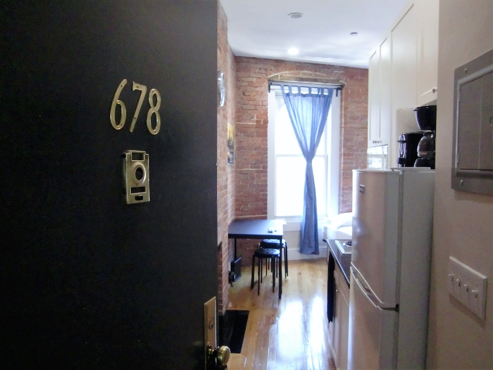 Studios Midtown Manhattan 6/50