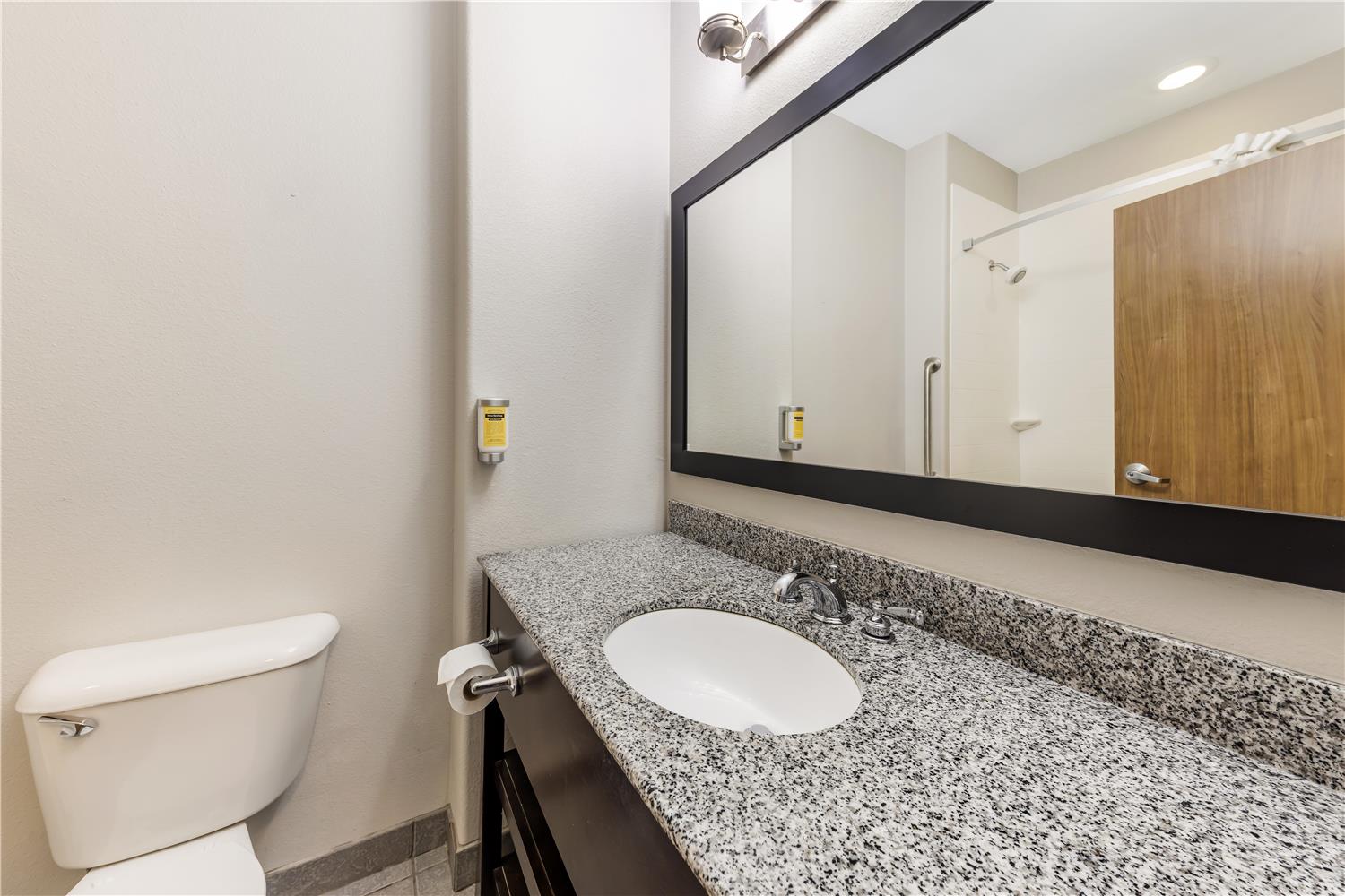 Best Western Plus Sand Bass Inn & Suites 49/52