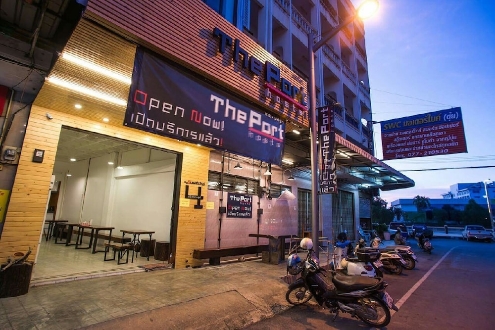 The Port Hostel By Suwatchai 3/50
