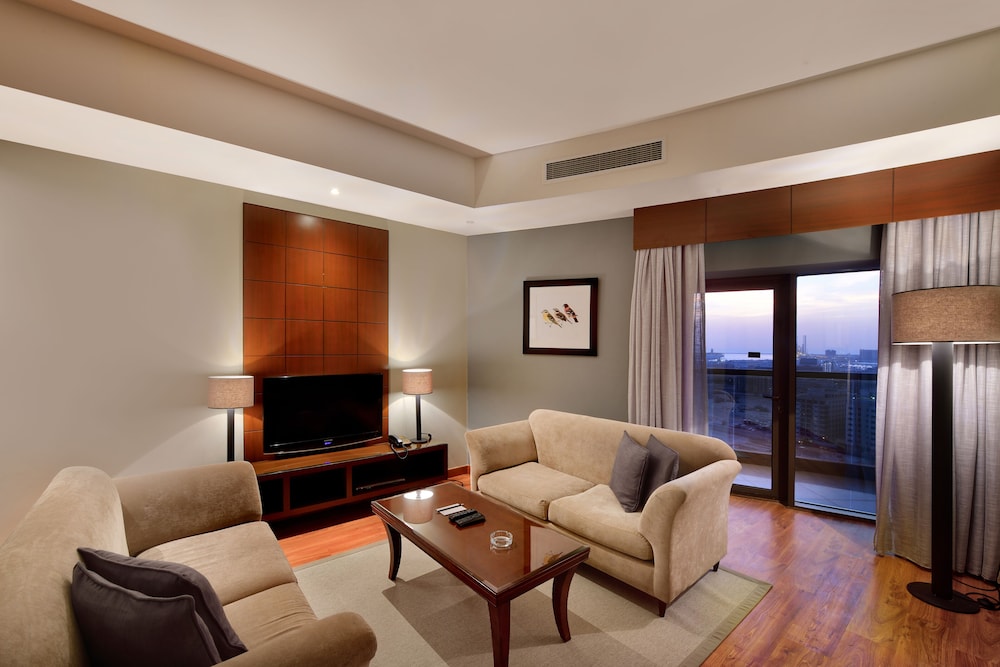 Majestic City Retreat Hotel 46/70