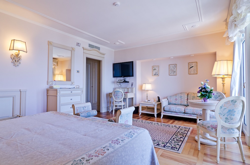 Hotel de Paris Sanremo 24/67