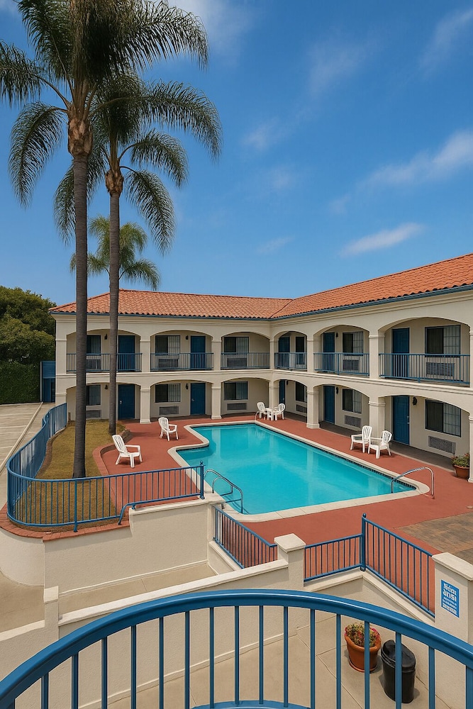 LYFE INN & SUITES by AGA - LAX Airport 14/60
