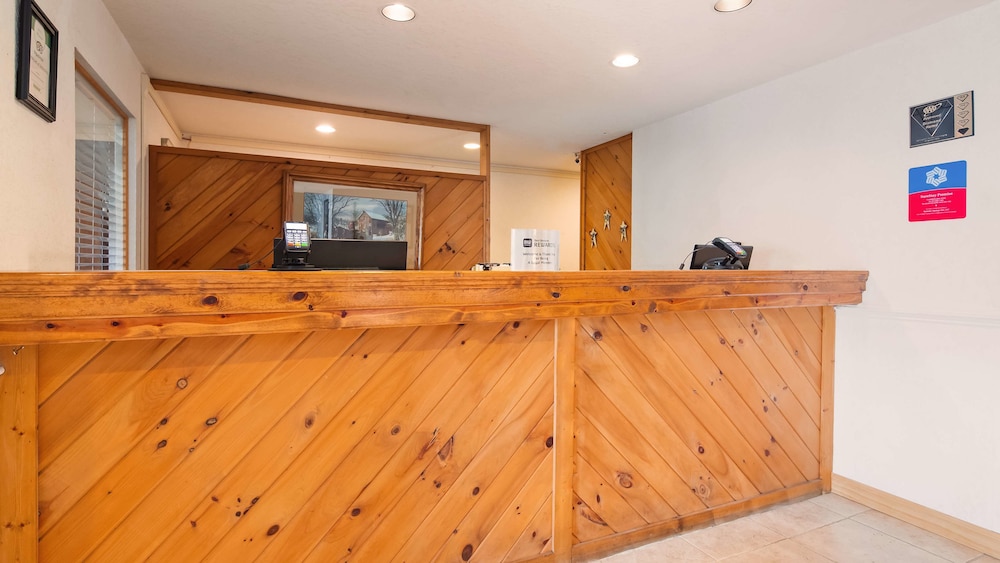 SureStay Plus by Best Western Berkeley Springs 11/38