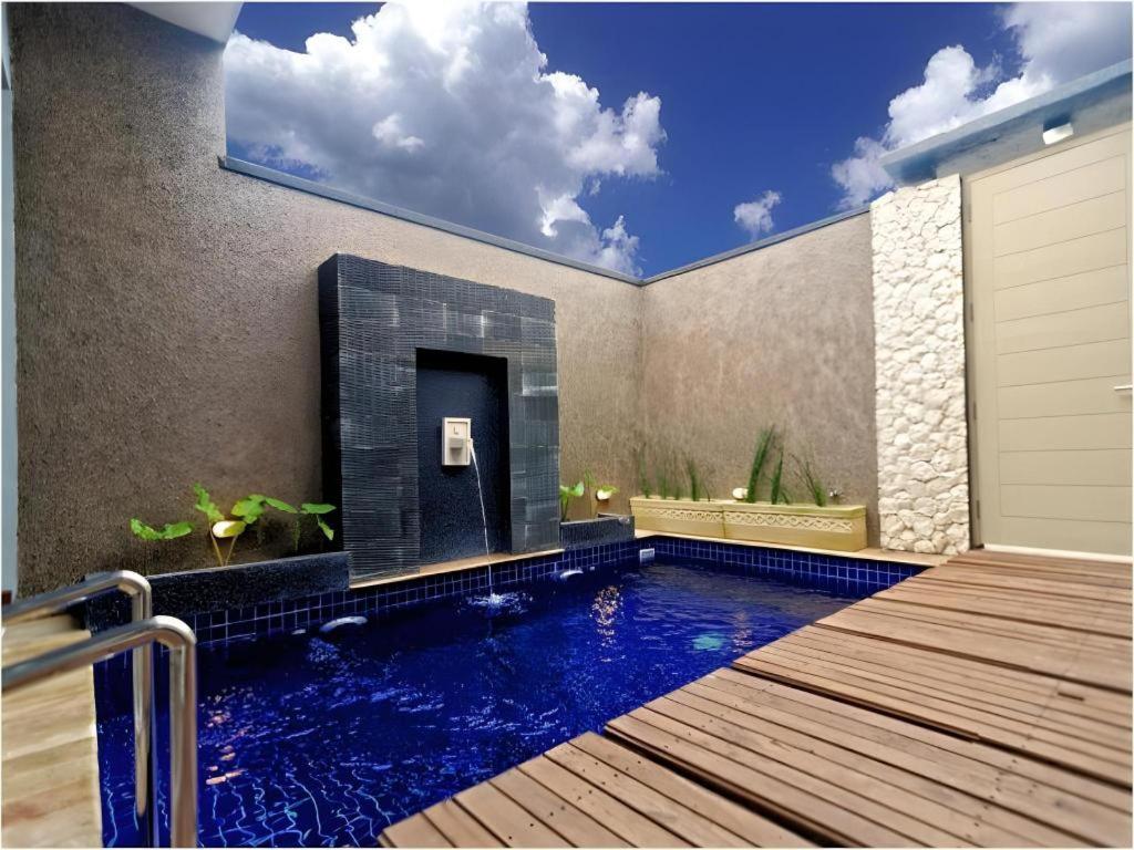 Bali Rich Villa Tuban 8/21