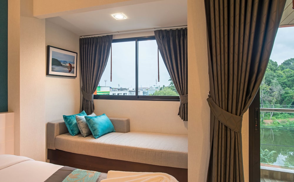 The Nice Hotel 40/49