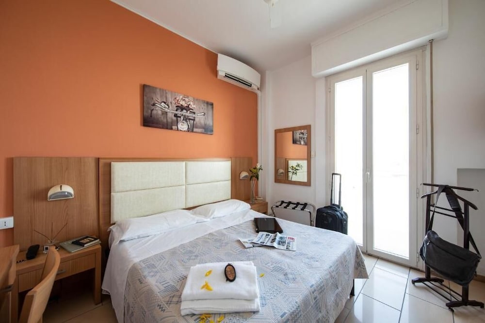 Hotel Figaro 15/60
