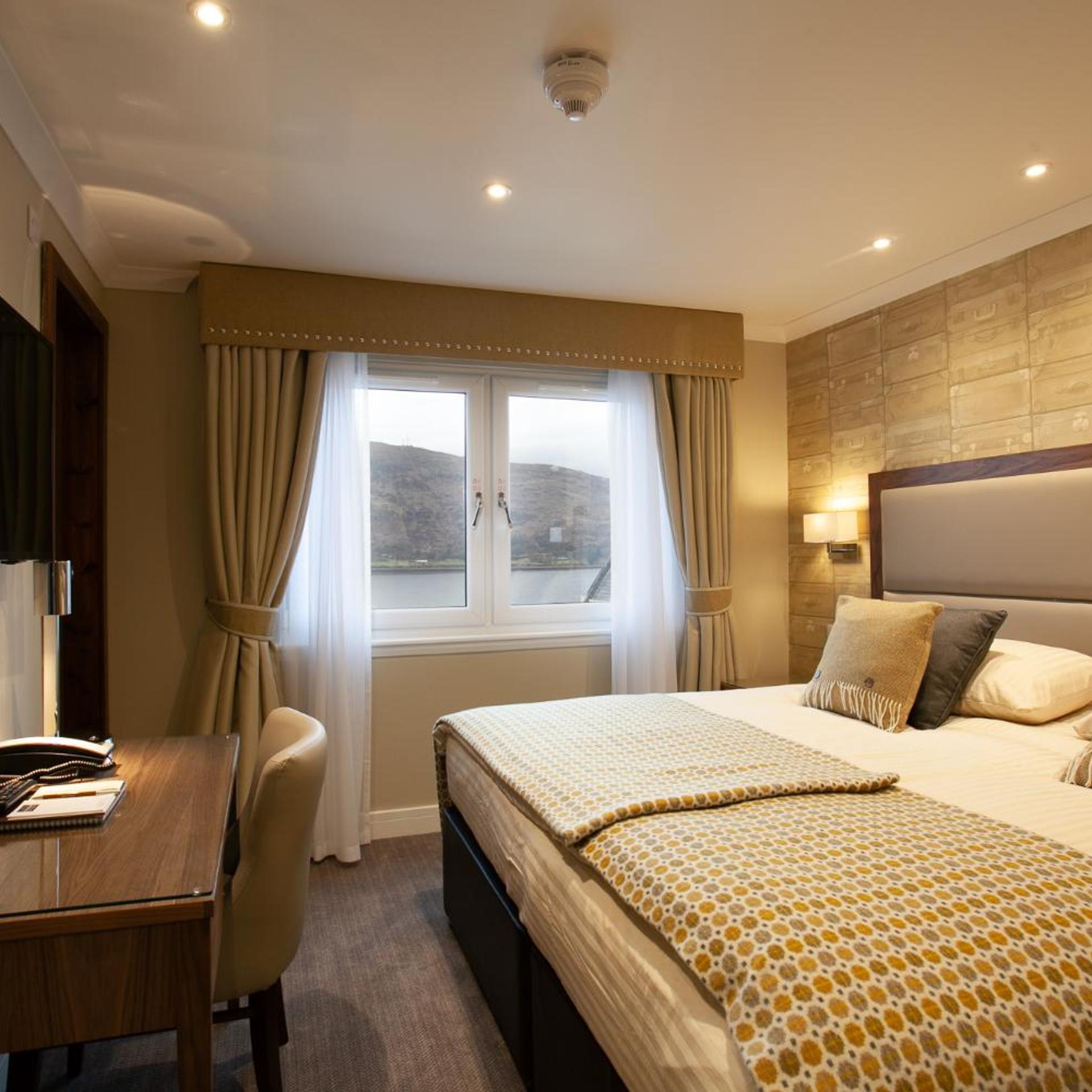 Room, Double Bed, Loch View