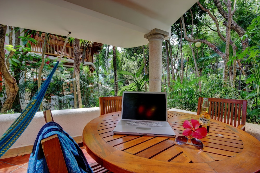 Riviera Maya Suites 40/50