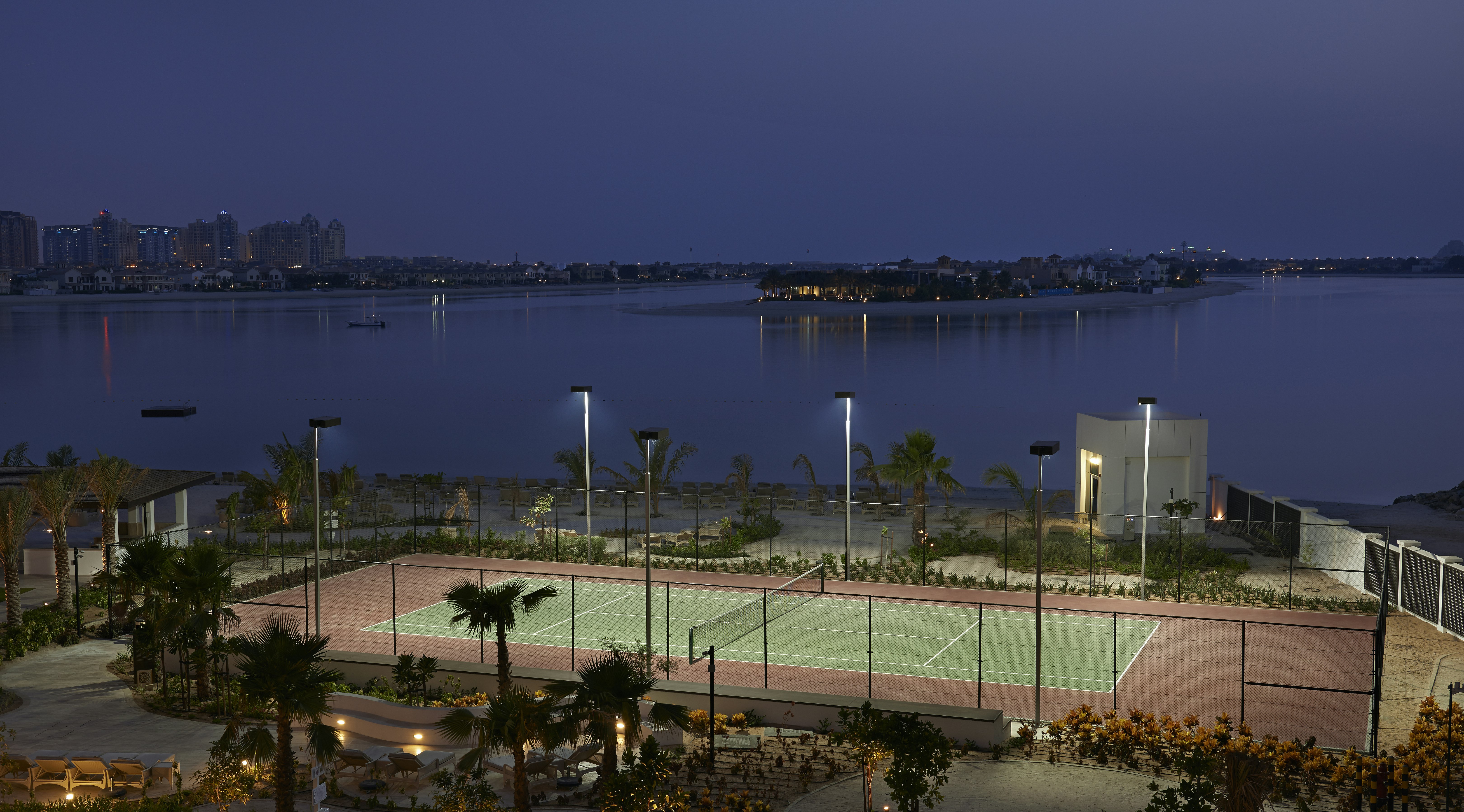 Waldorf Astoria Dubai Palm Jumeirah 79/81