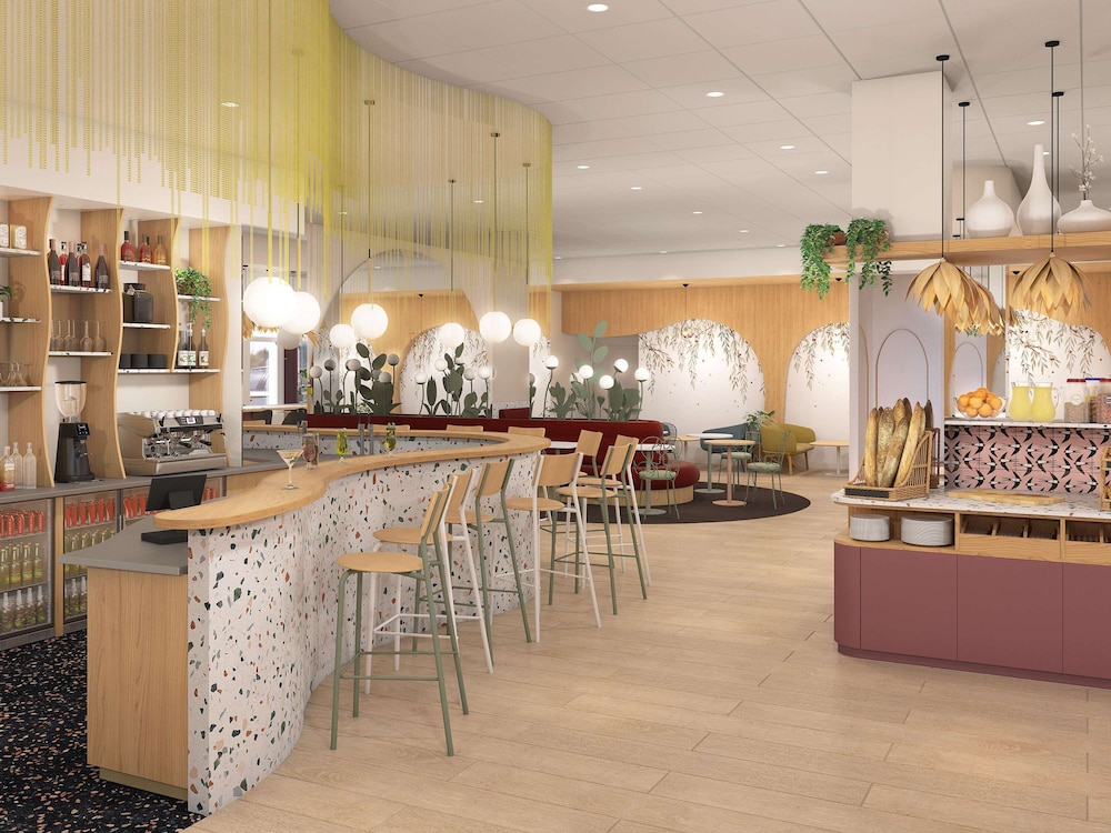 restaurant cafeteria