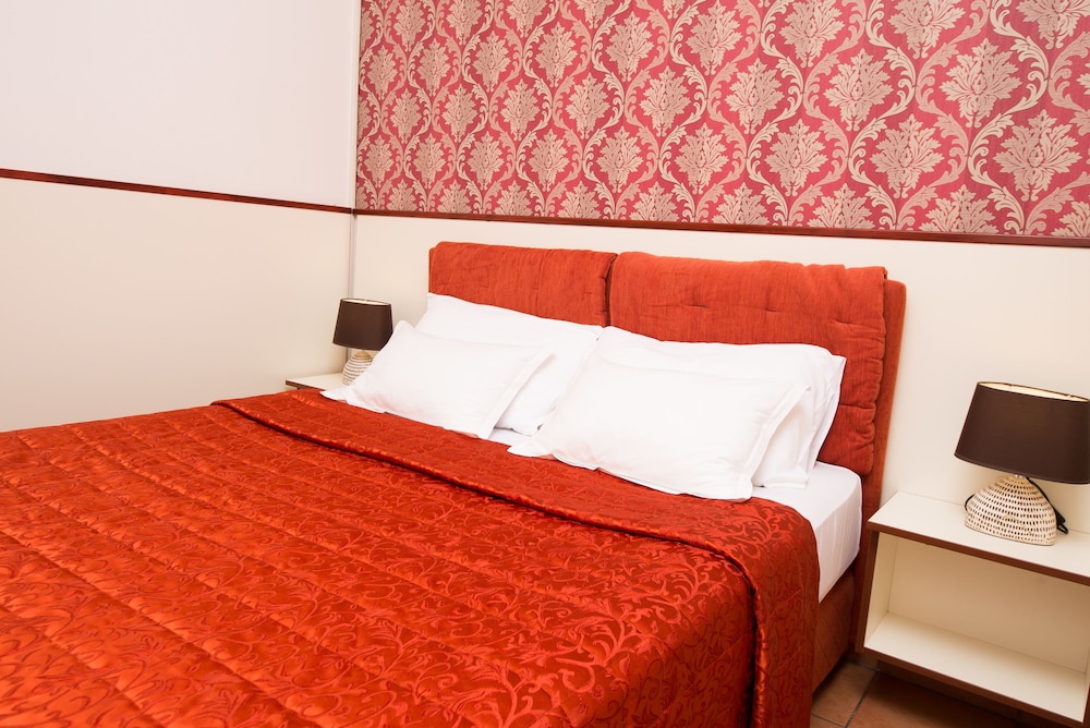 COMFORT, DOUBLE OR TWIN BED, BALCONY
