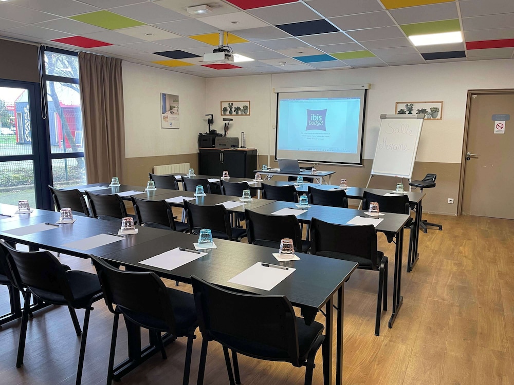 Ibis Budget Marne La Vallee Pontault Combault 48/61