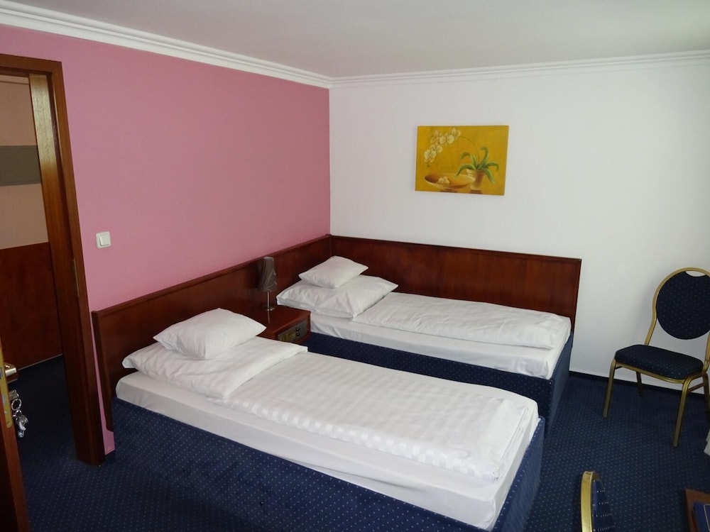 Hotel Atlanta Budget 17/50