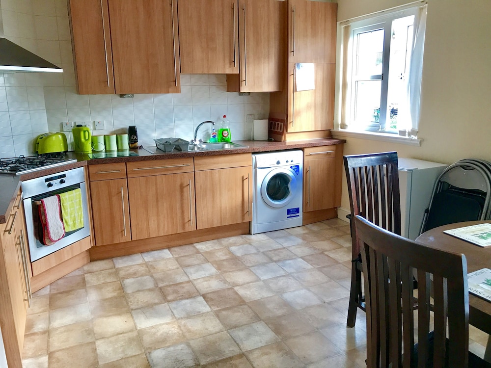 Inverness City Rooms 3/43